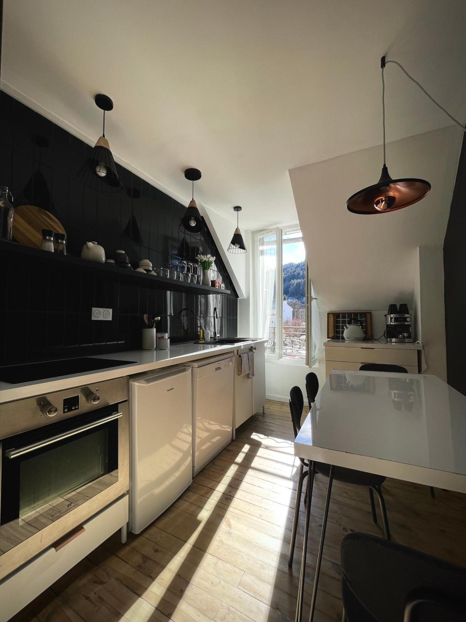 Maison Yuki - Appartement Chic - Netflix Et Parking Gratuit ル・モンドール エクステリア 写真